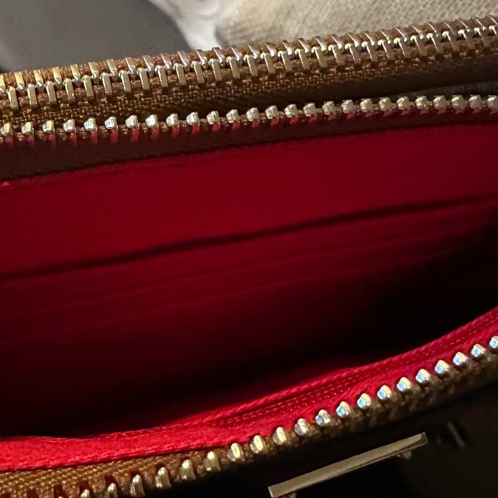 Dooney & Bourke Pebble Grain Ella Crossbody - Picture 4 of 4